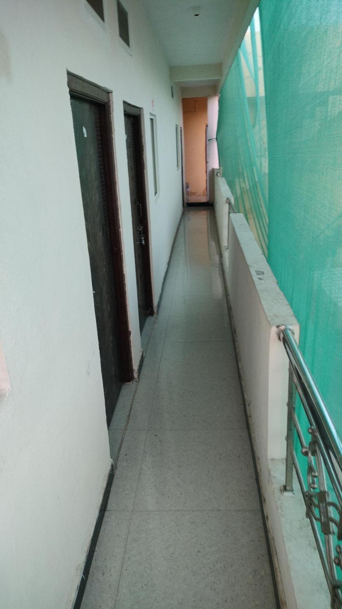 Kailash Kuti Guest House Ujjain Bagian luar foto