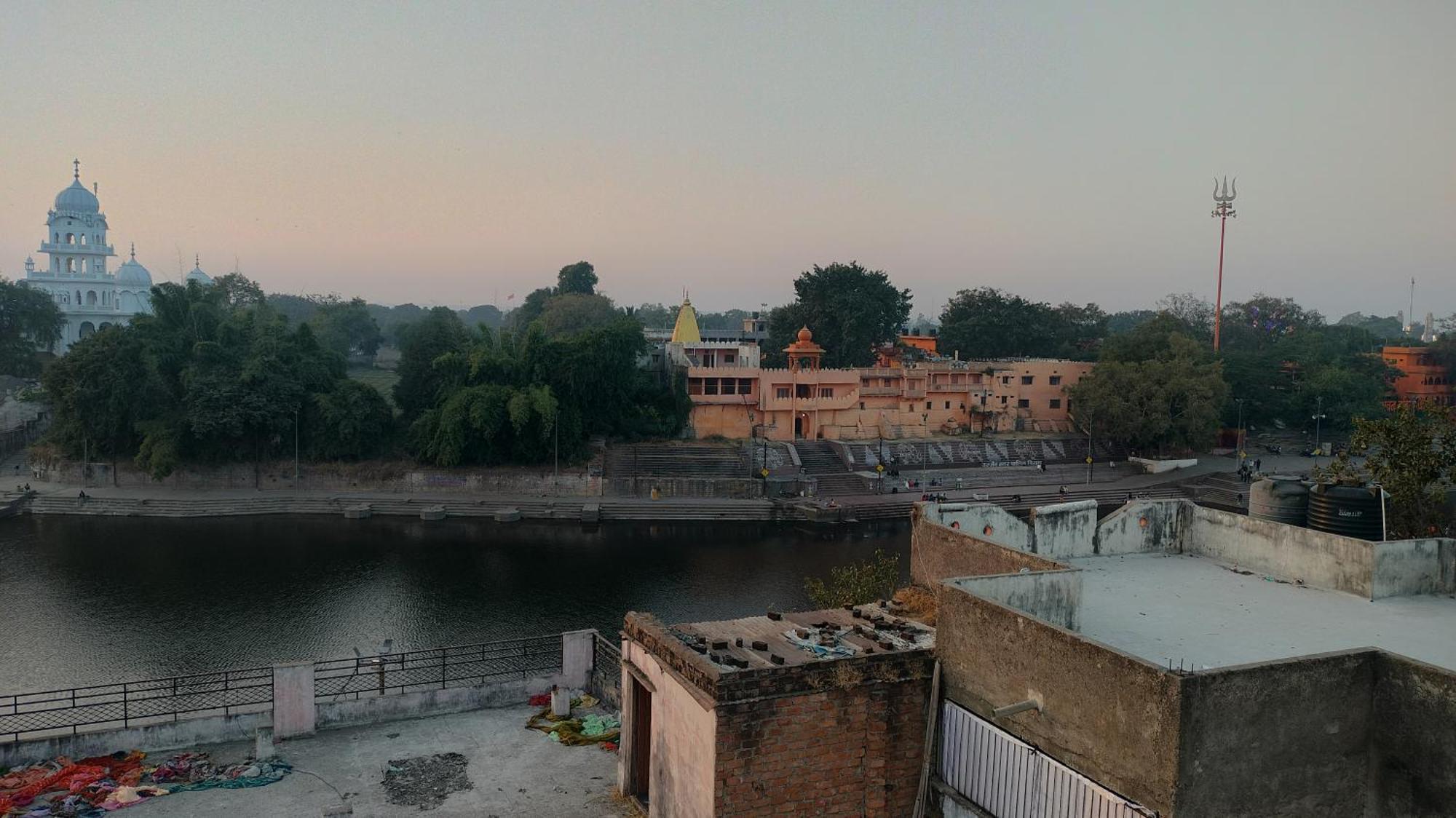 Kailash Kuti Guest House Ujjain Bagian luar foto